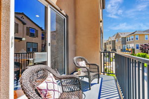 046_6313 Byron Ln