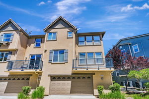 049_6313 Byron Ln