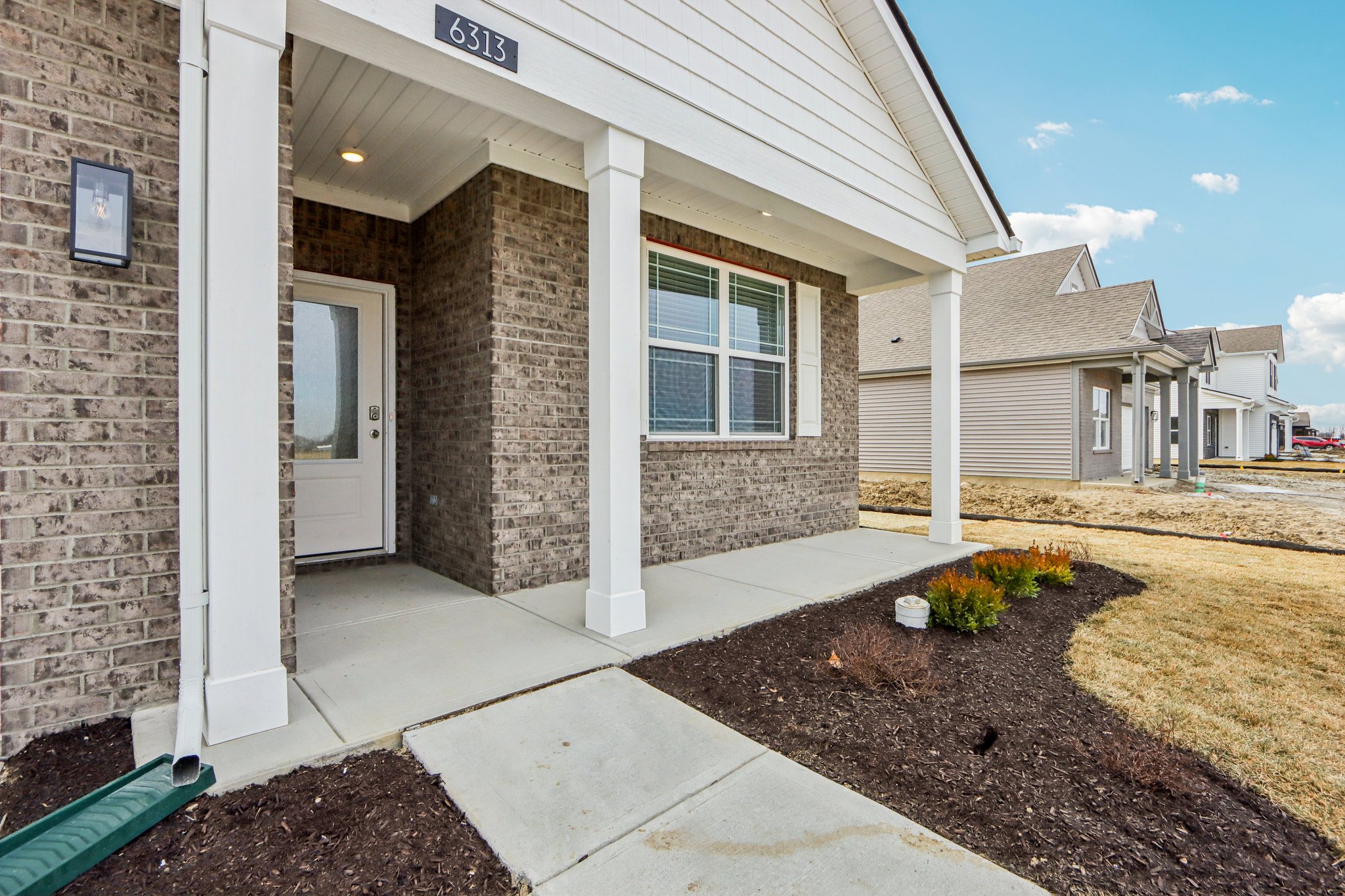 Flag Stop Dr-S2401-004.jpg