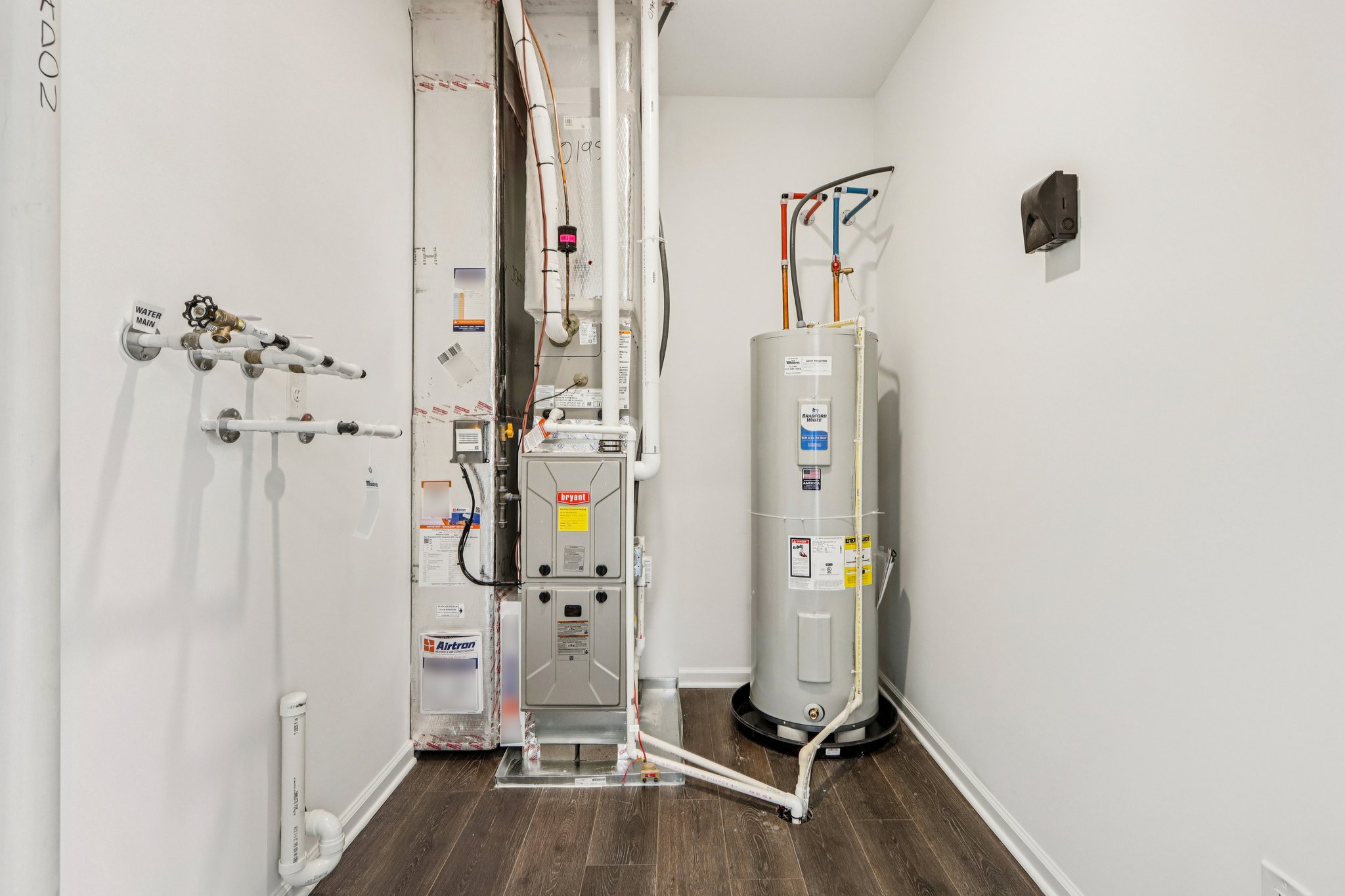 Flag Stop Dr-S2401-016.jpg