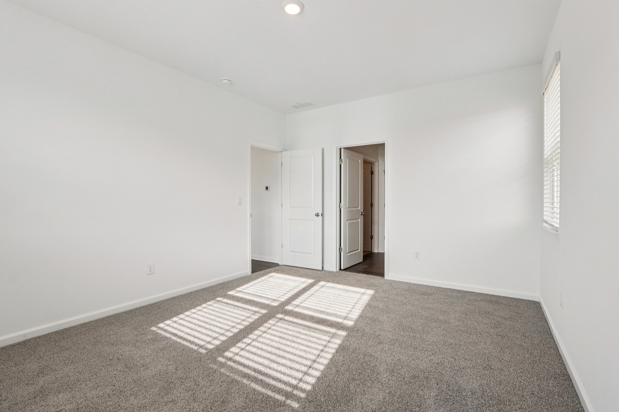 Flag Stop Dr-S2401-020.jpg