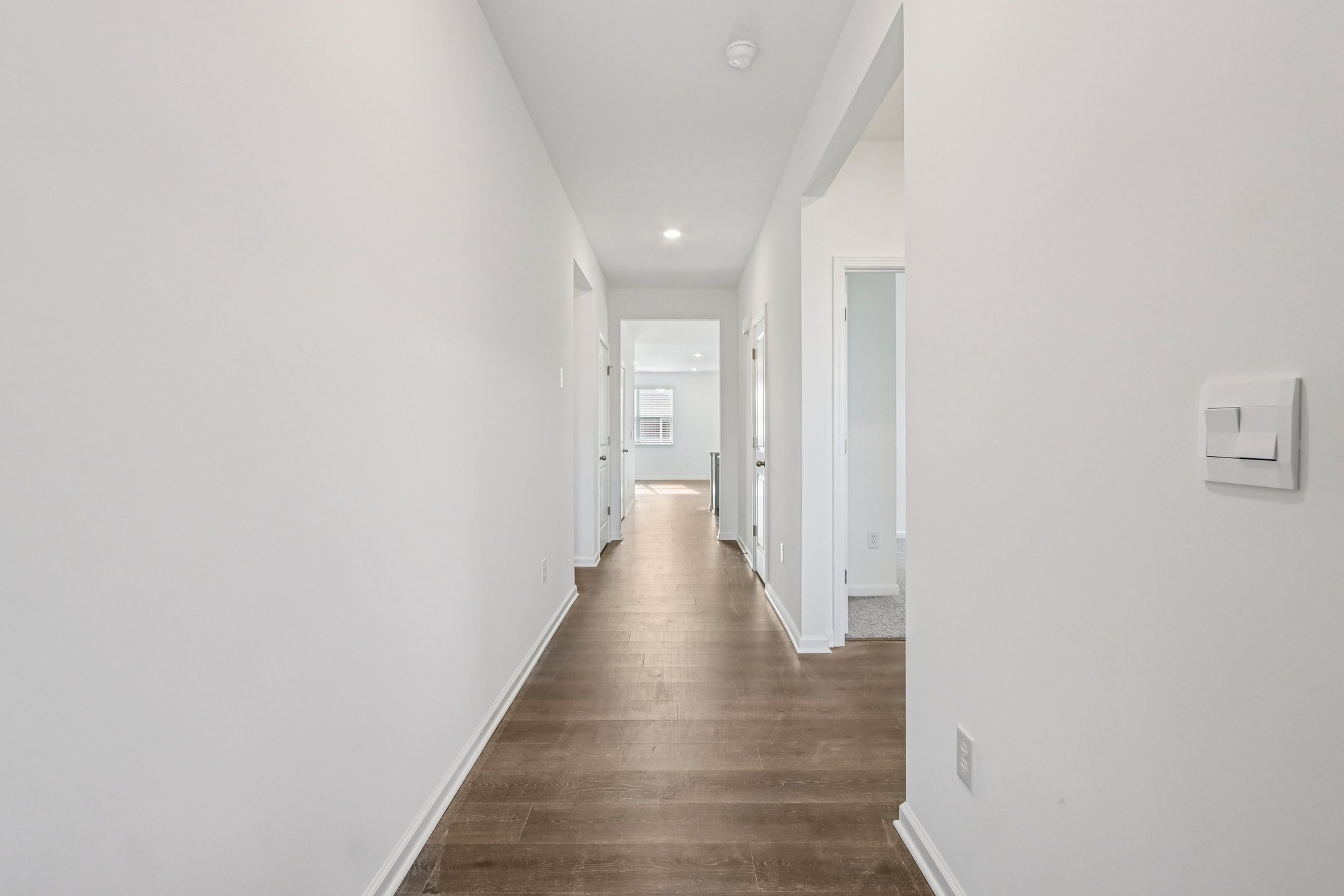 Flag Stop Dr-S2401-023.jpg