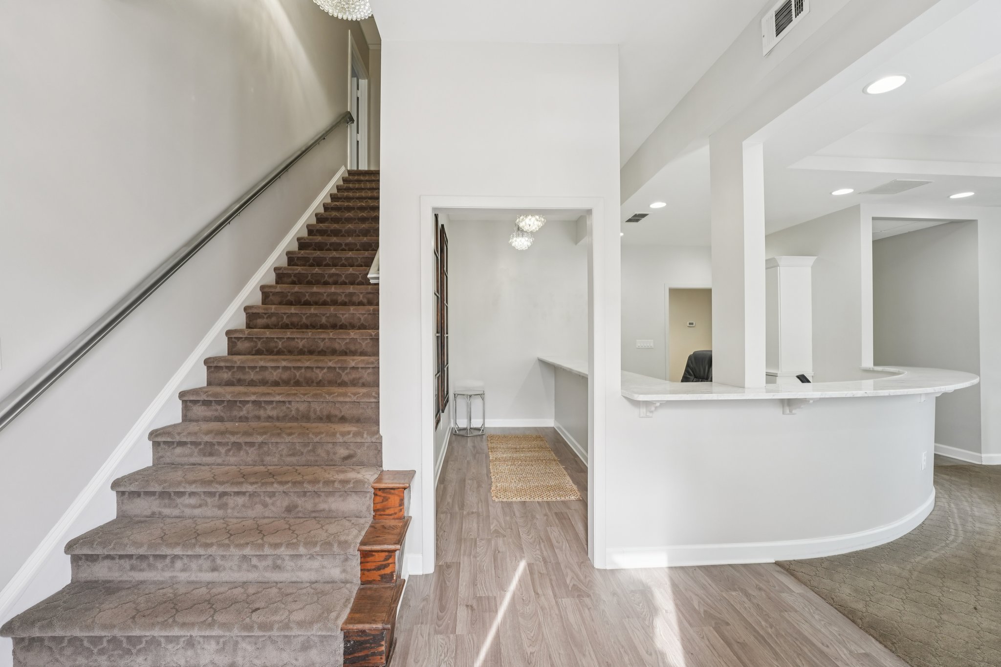 Amherst Ct-S0301-010.jpg