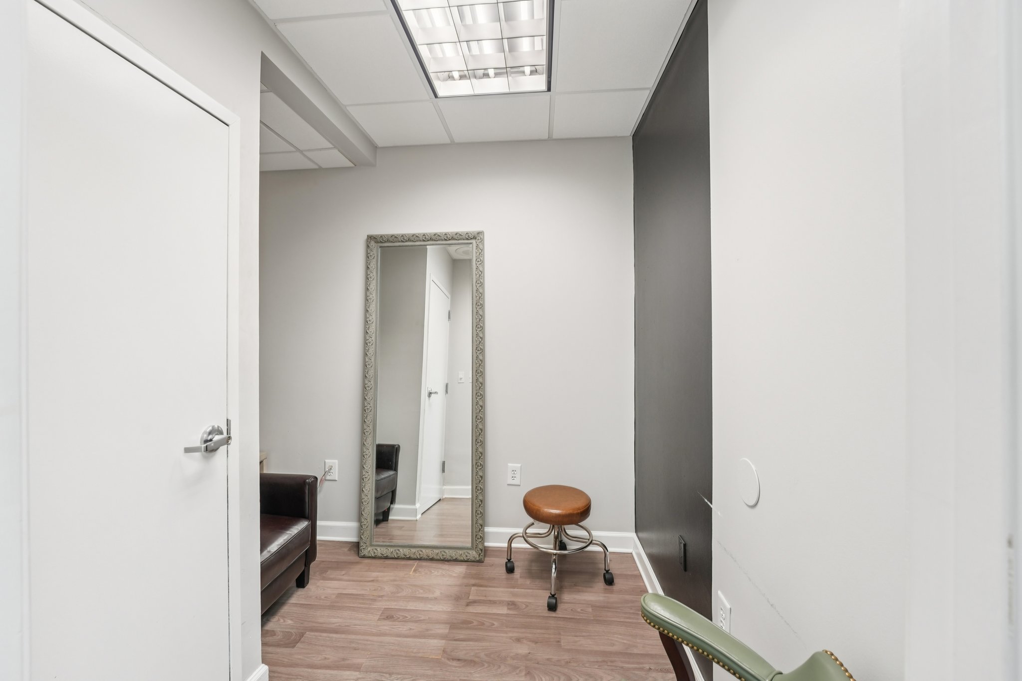 Amherst Ct-S0301-045.jpg