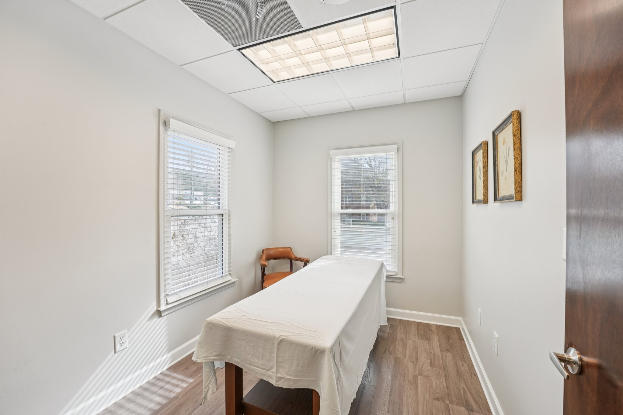 Amherst Ct-S0301-051.jpg