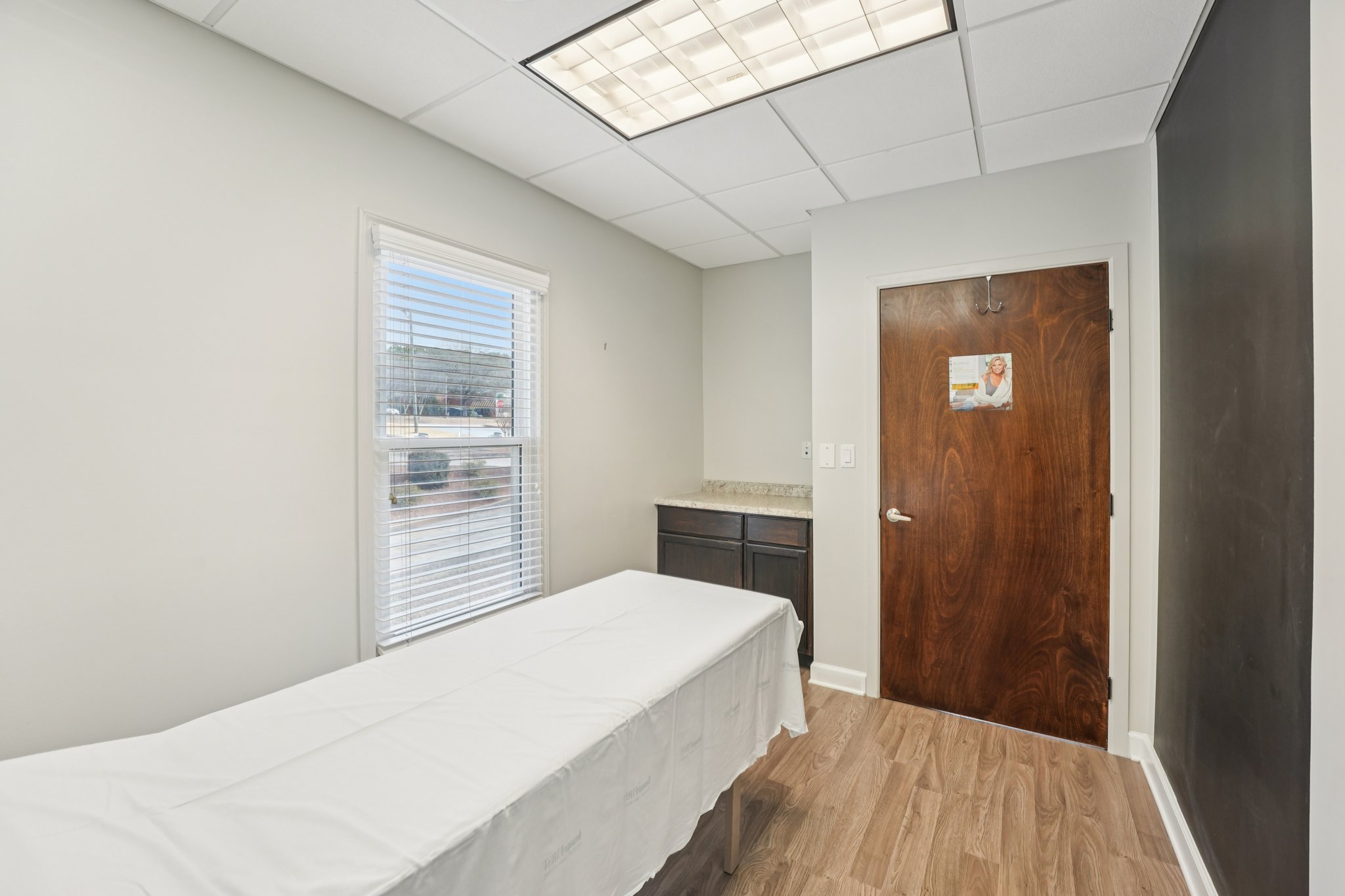 Amherst Ct-S0301-054.jpg