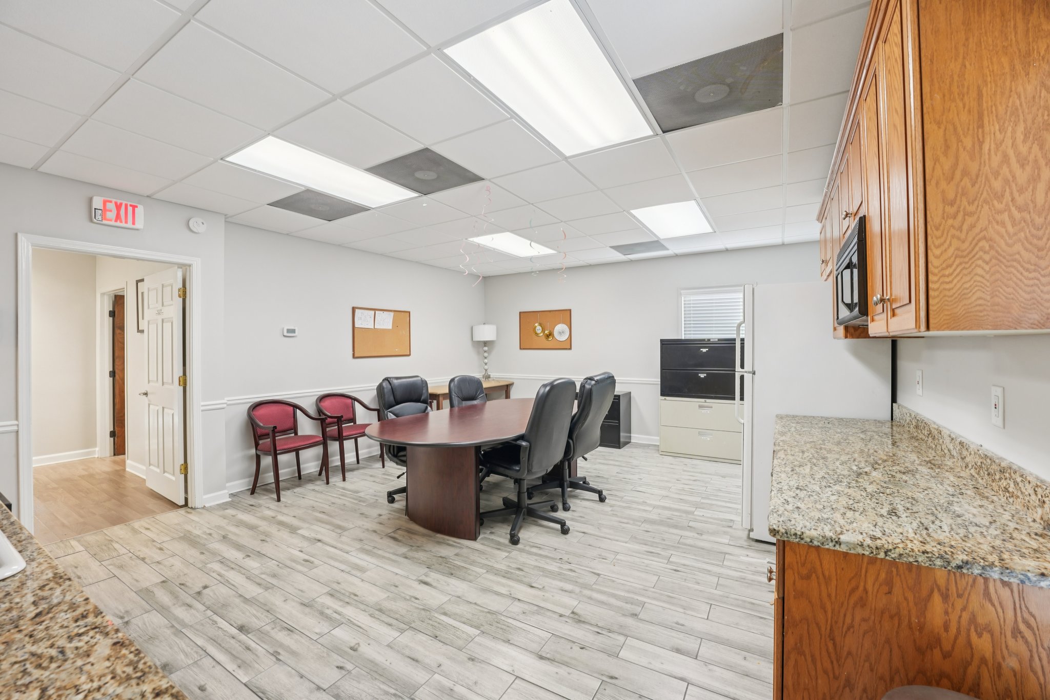 Amherst Ct-S0301-060.jpg