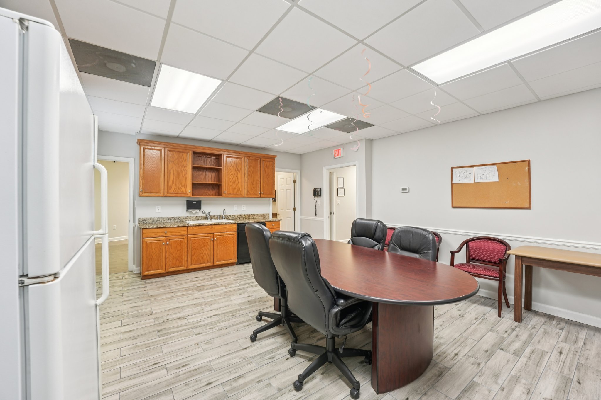 Amherst Ct-S0301-062.jpg