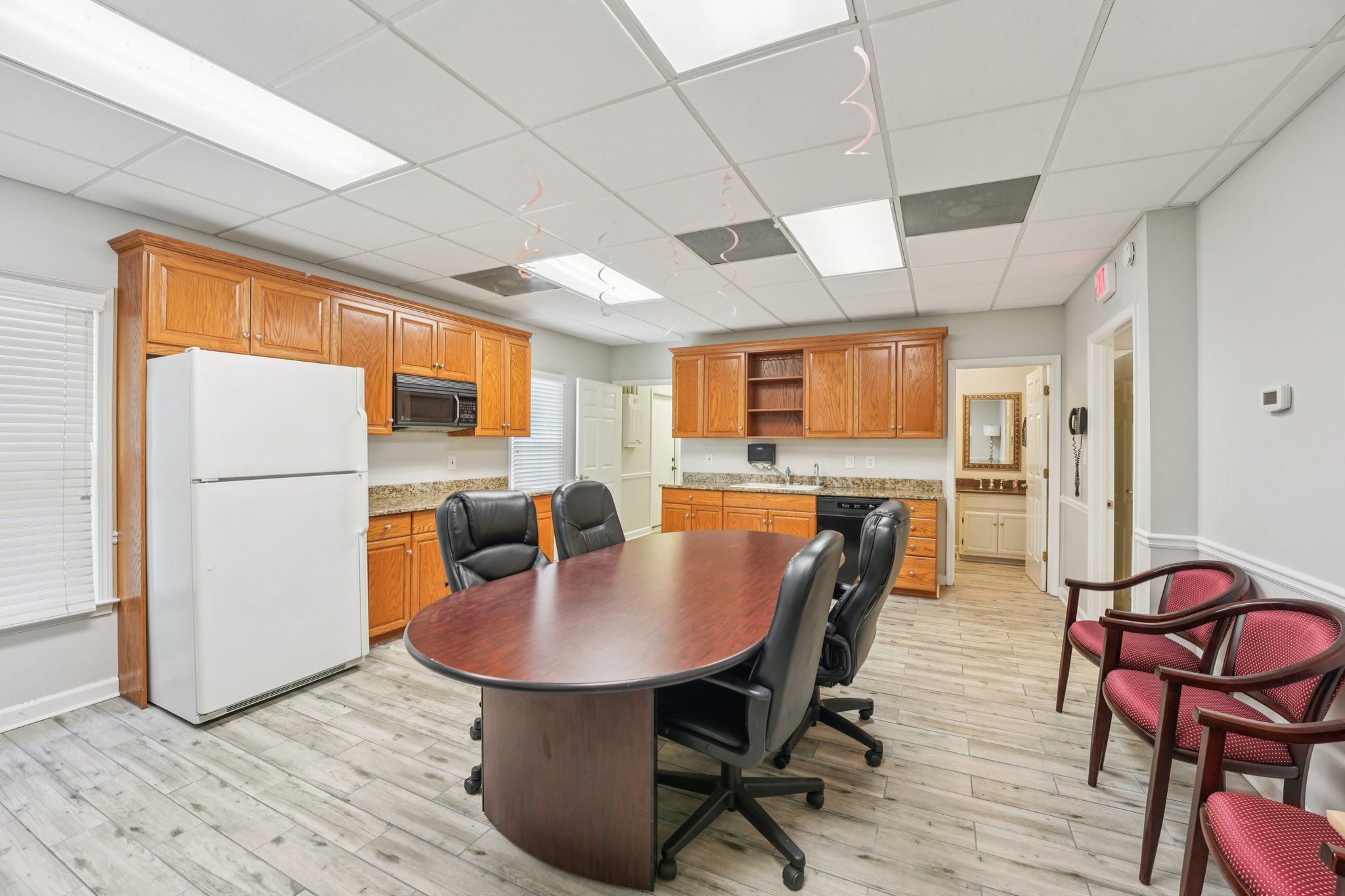 Amherst Ct-S0301-063.jpg