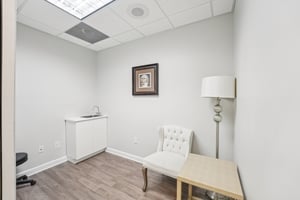 Amherst Ct-S0301-046.jpg