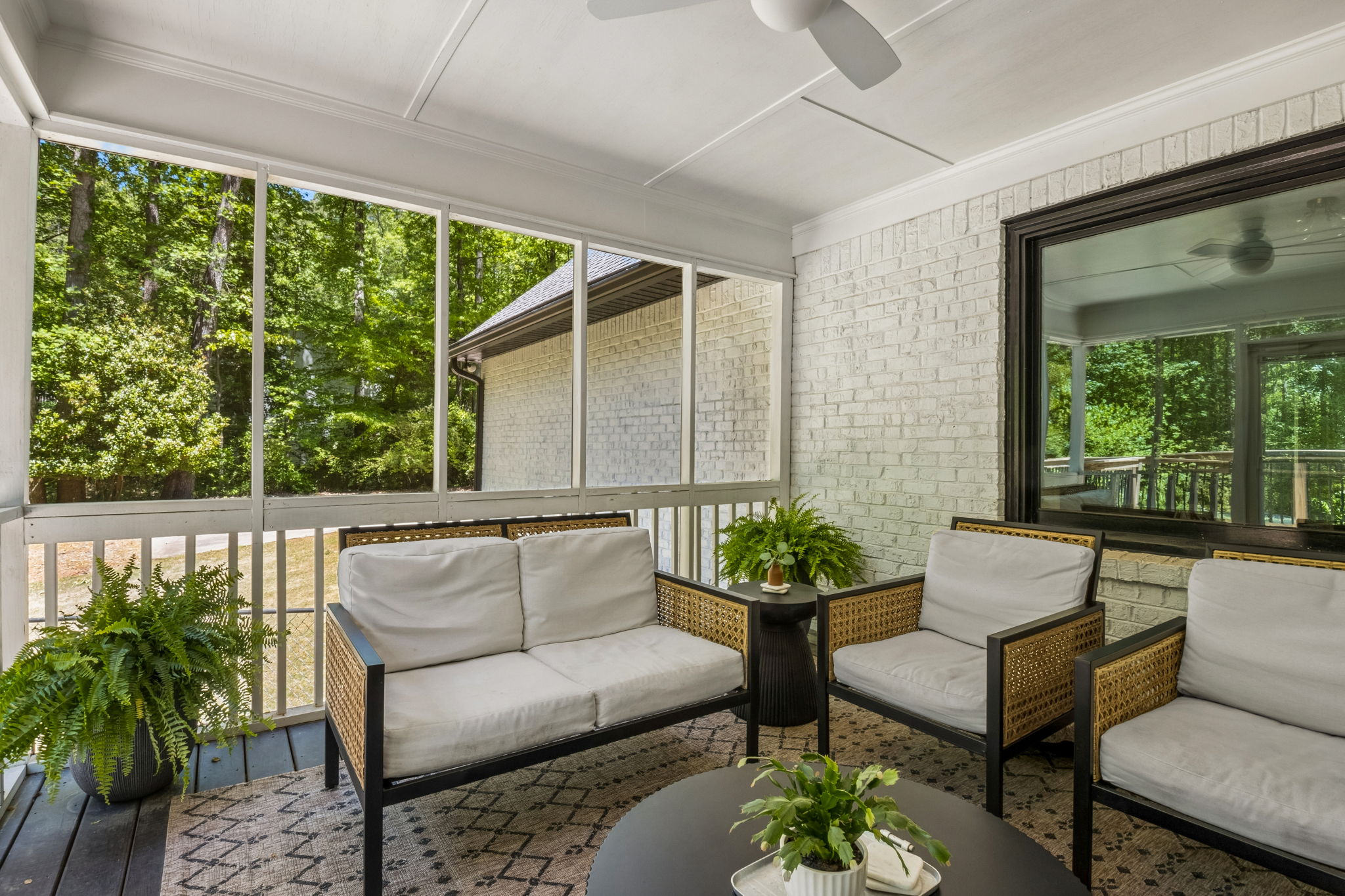 Screened-in Porch