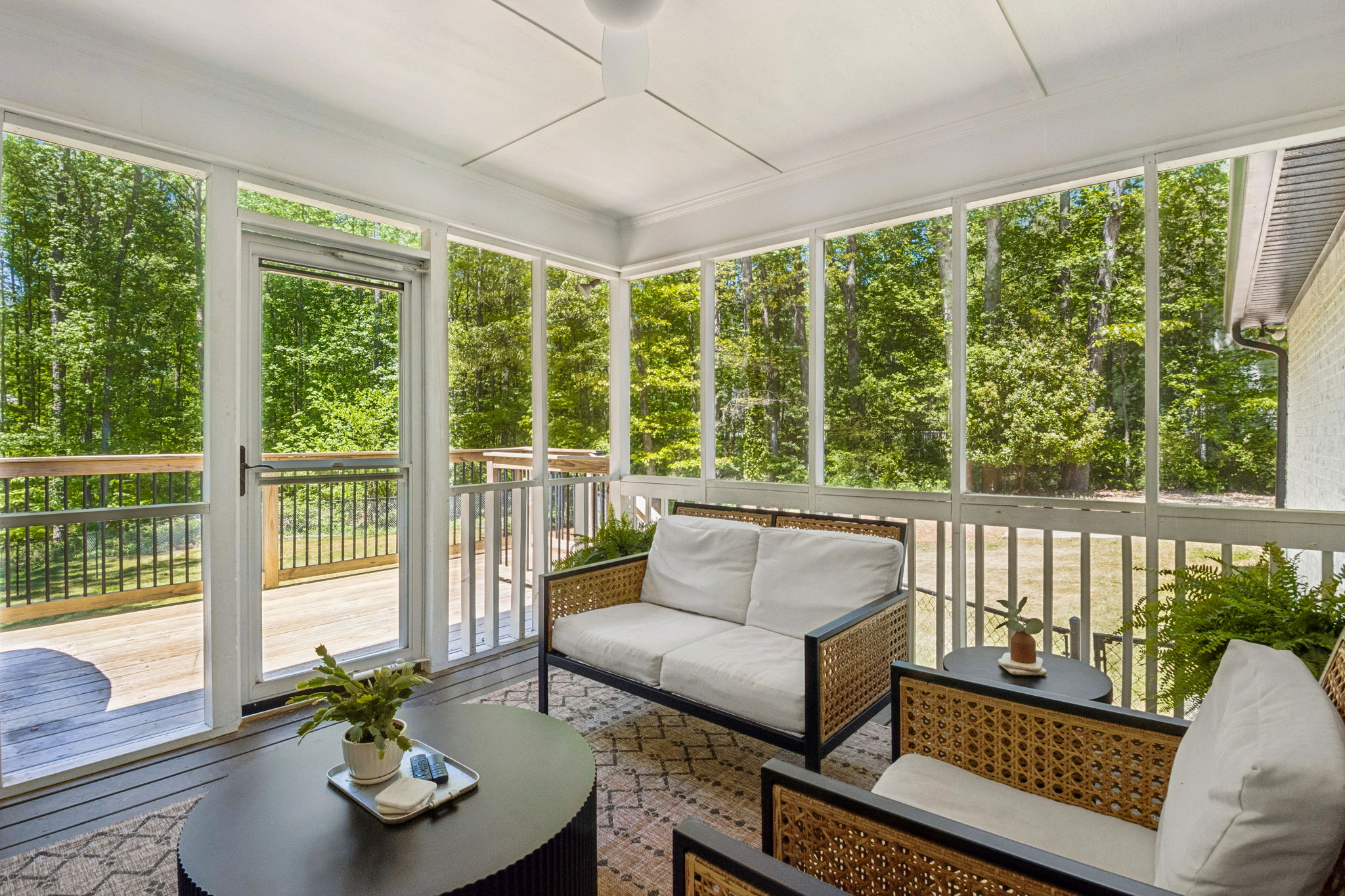 Screened-in Porch