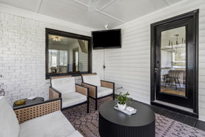 Screened-in Porch
