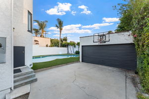  Photo 39
