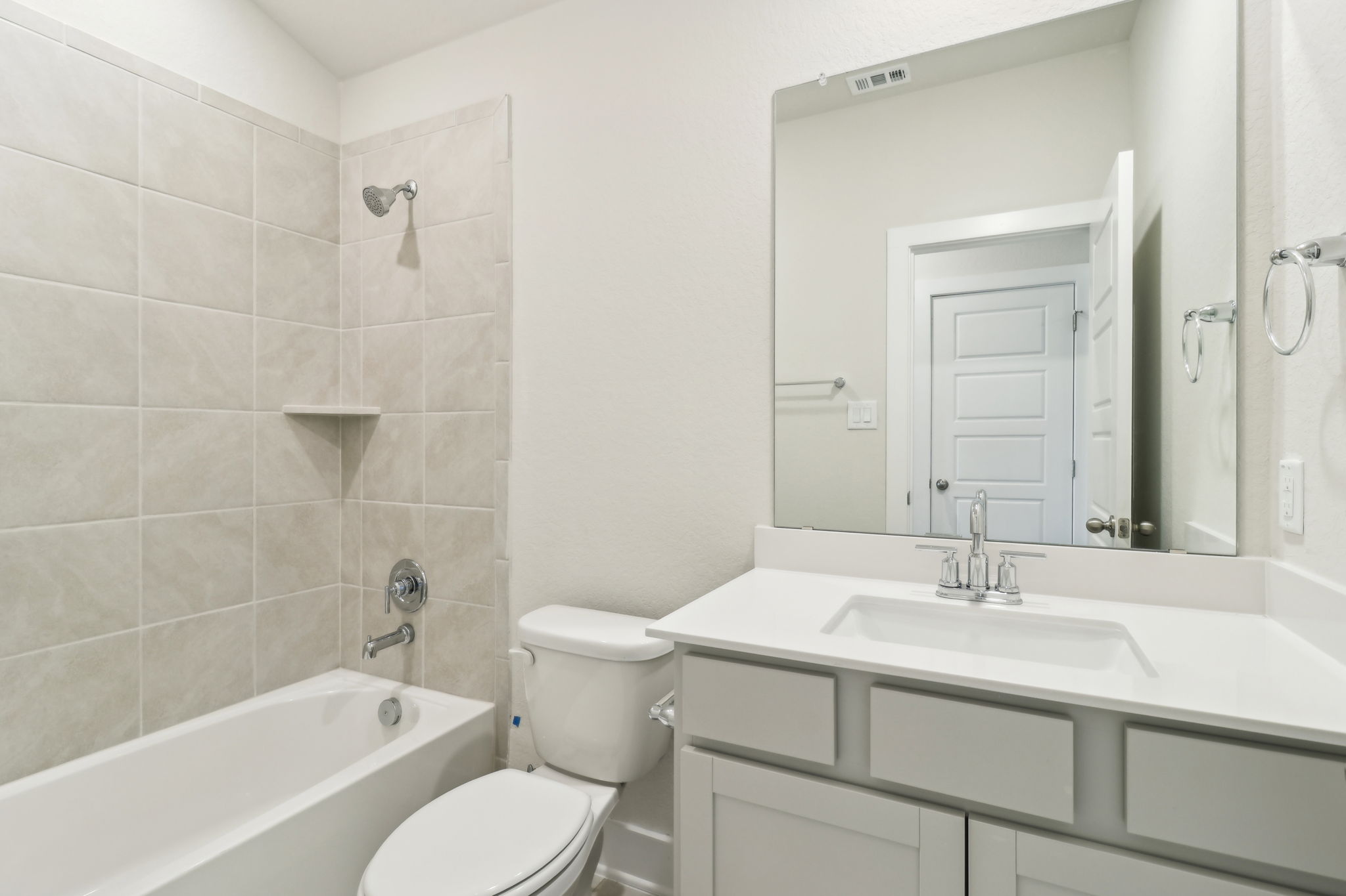 San Antonio - East Community - Comanche Ridge - 6318 Comanche Coyote, San Antonio, TX 78247 - 020