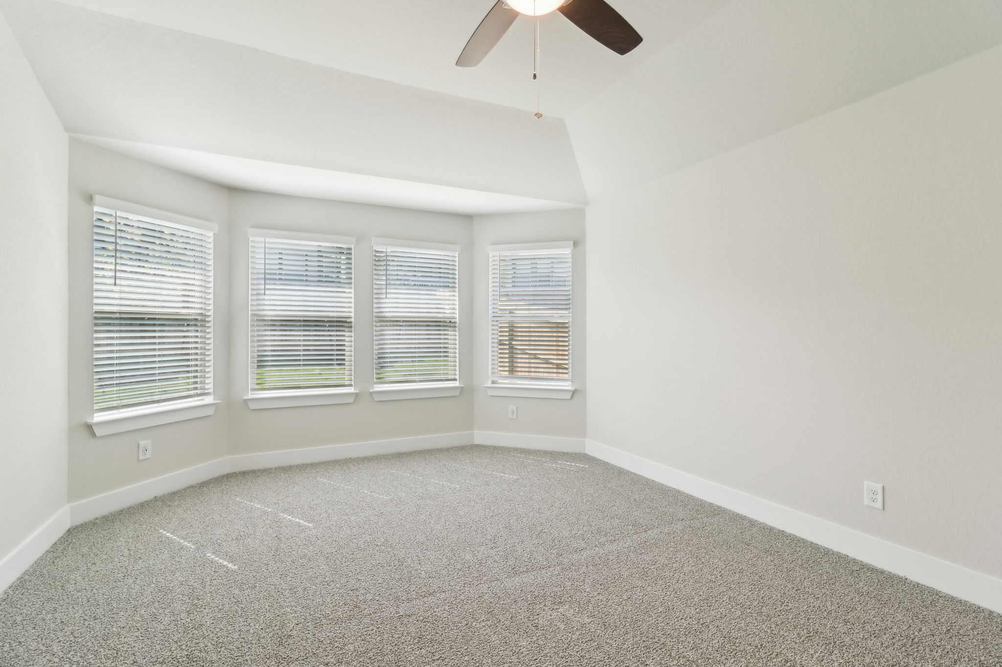 San Antonio - East Community - Comanche Ridge - 6318 Comanche Coyote, San Antonio, TX 78247 - 028