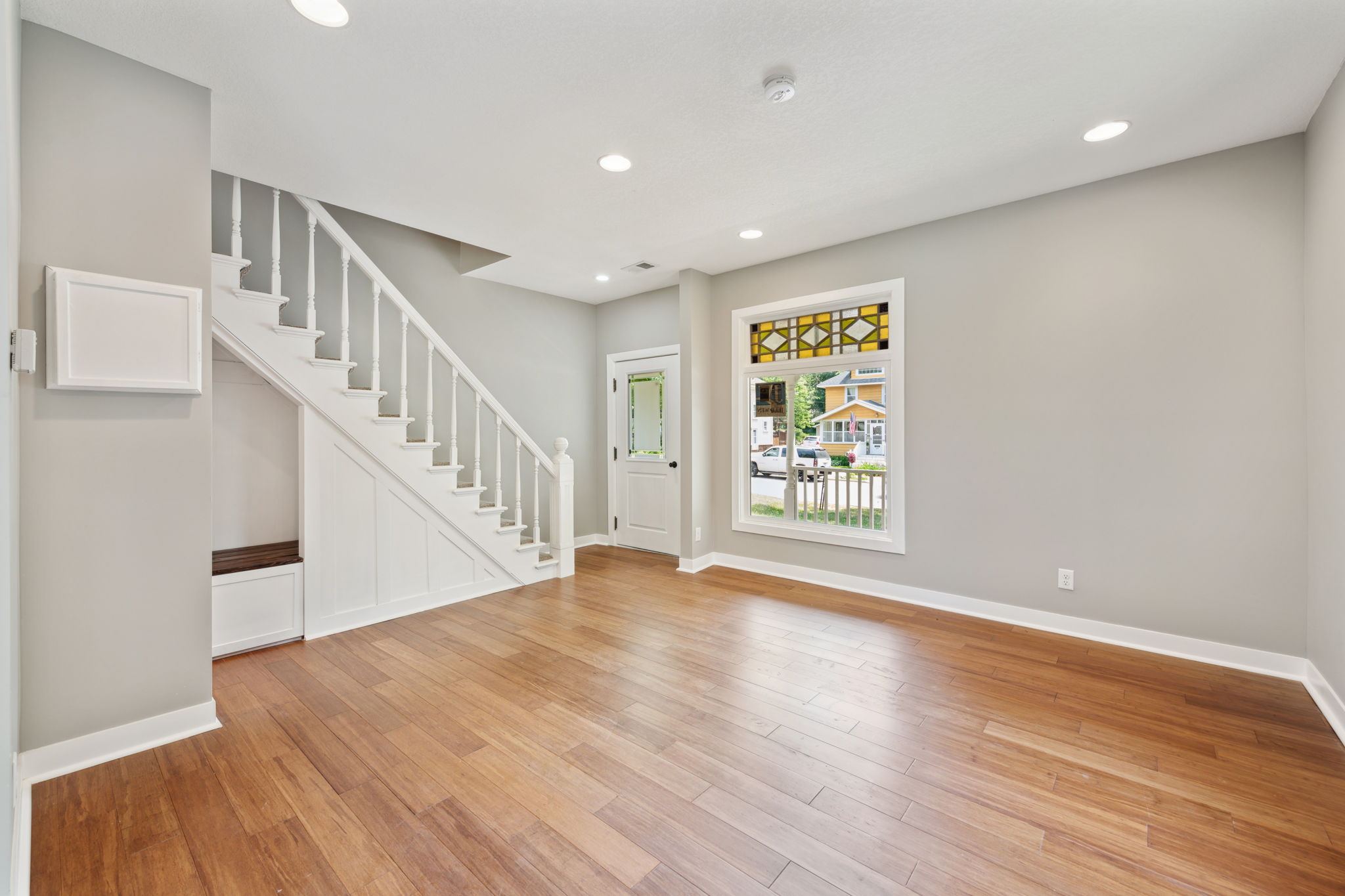 06_Interior