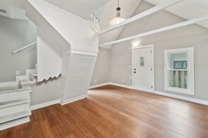 21_Interior