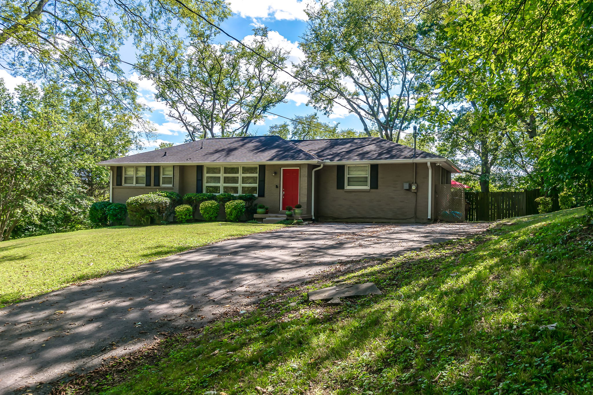 632 Bel Air Dr, Nashville, TN 37217, USA Photo 1