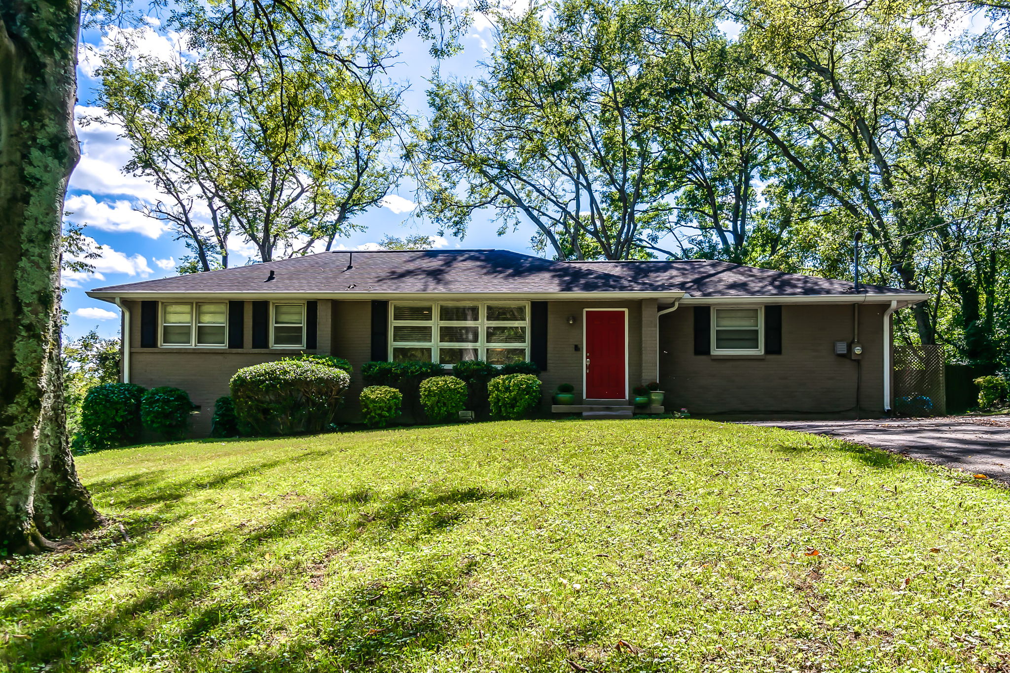 632 Bel Air Dr, Nashville, TN 37217, USA Photo 5