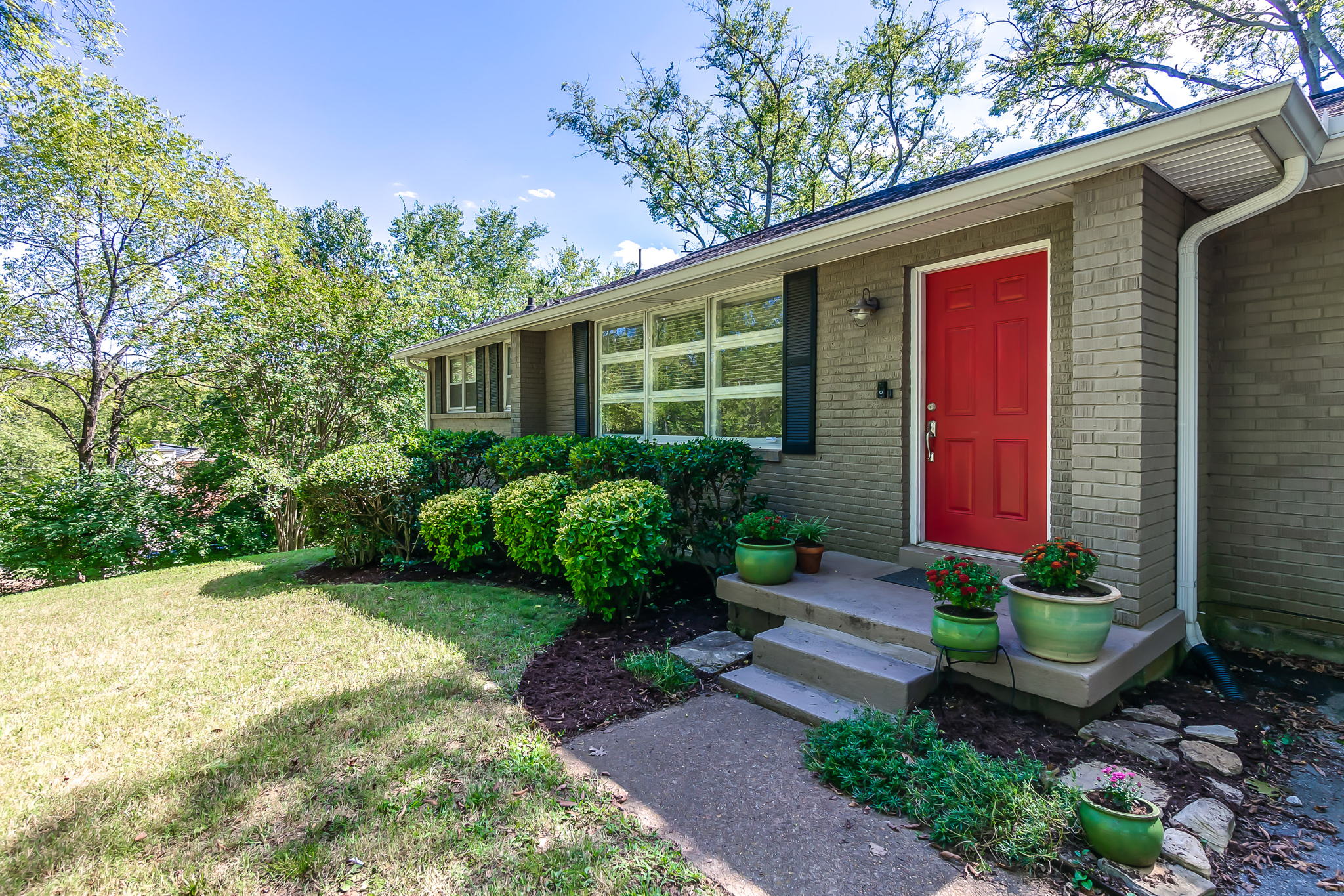 632 Bel Air Dr, Nashville, TN 37217, USA Photo 6