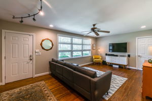 632 Bel Air Dr, Nashville, TN 37217, USA Photo 7