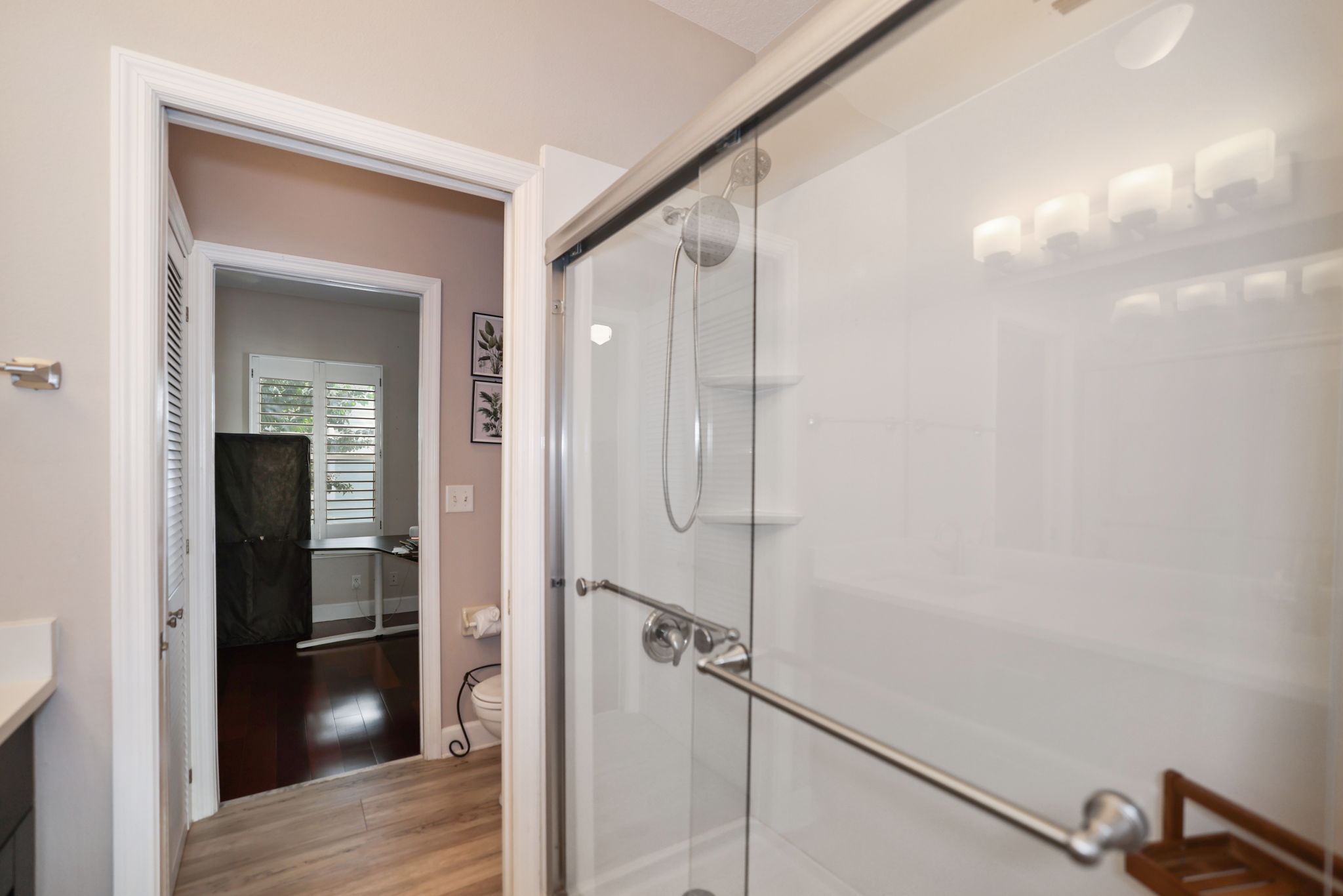 Bathroom 2 - 495A9374 (1)