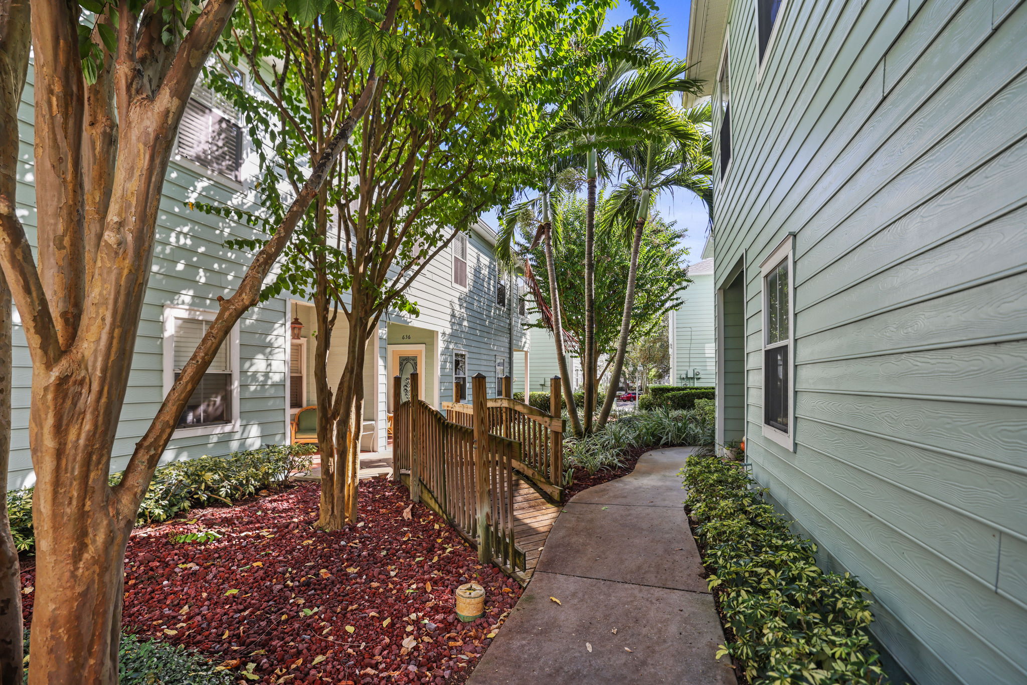 Courtyard - 495A9392 (1)