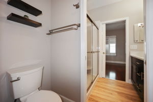 Bathroom 2 - 495A9360 (1)