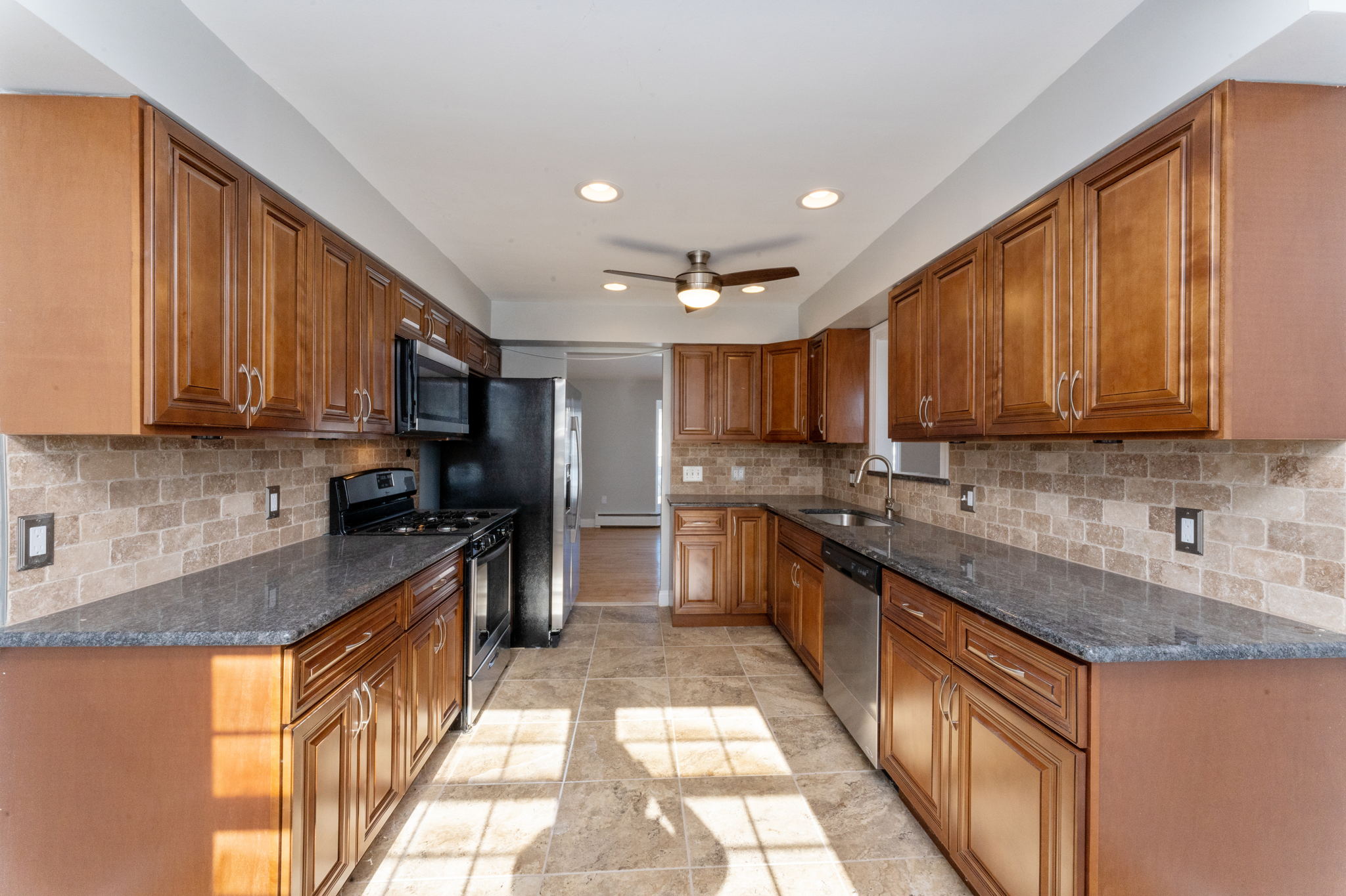 632 Cheswick Rd, Philadelphia, PA 19128, USA Photo 12
