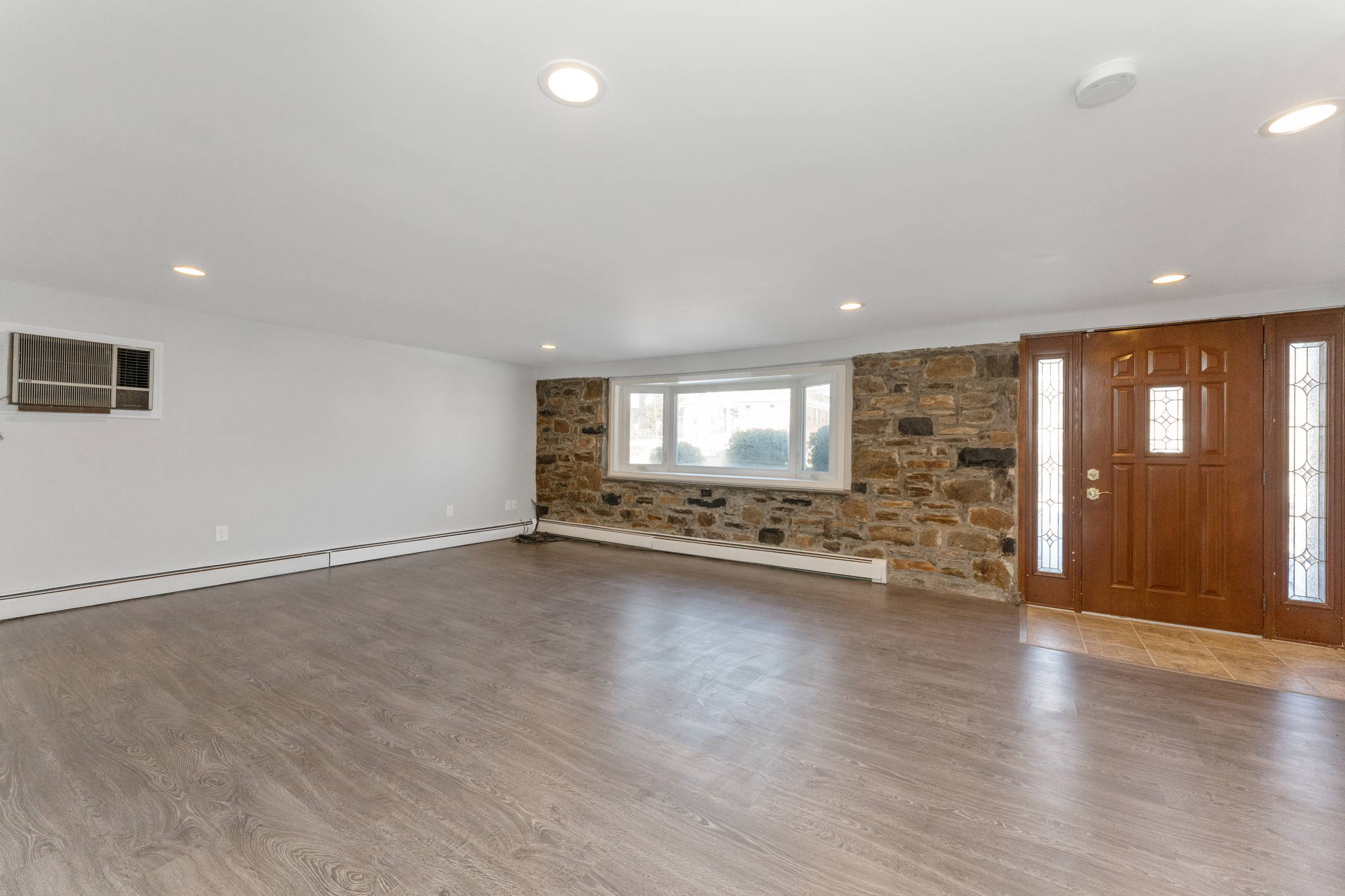 632 Cheswick Rd, Philadelphia, PA 19128, USA Photo 6