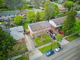  Photo 0