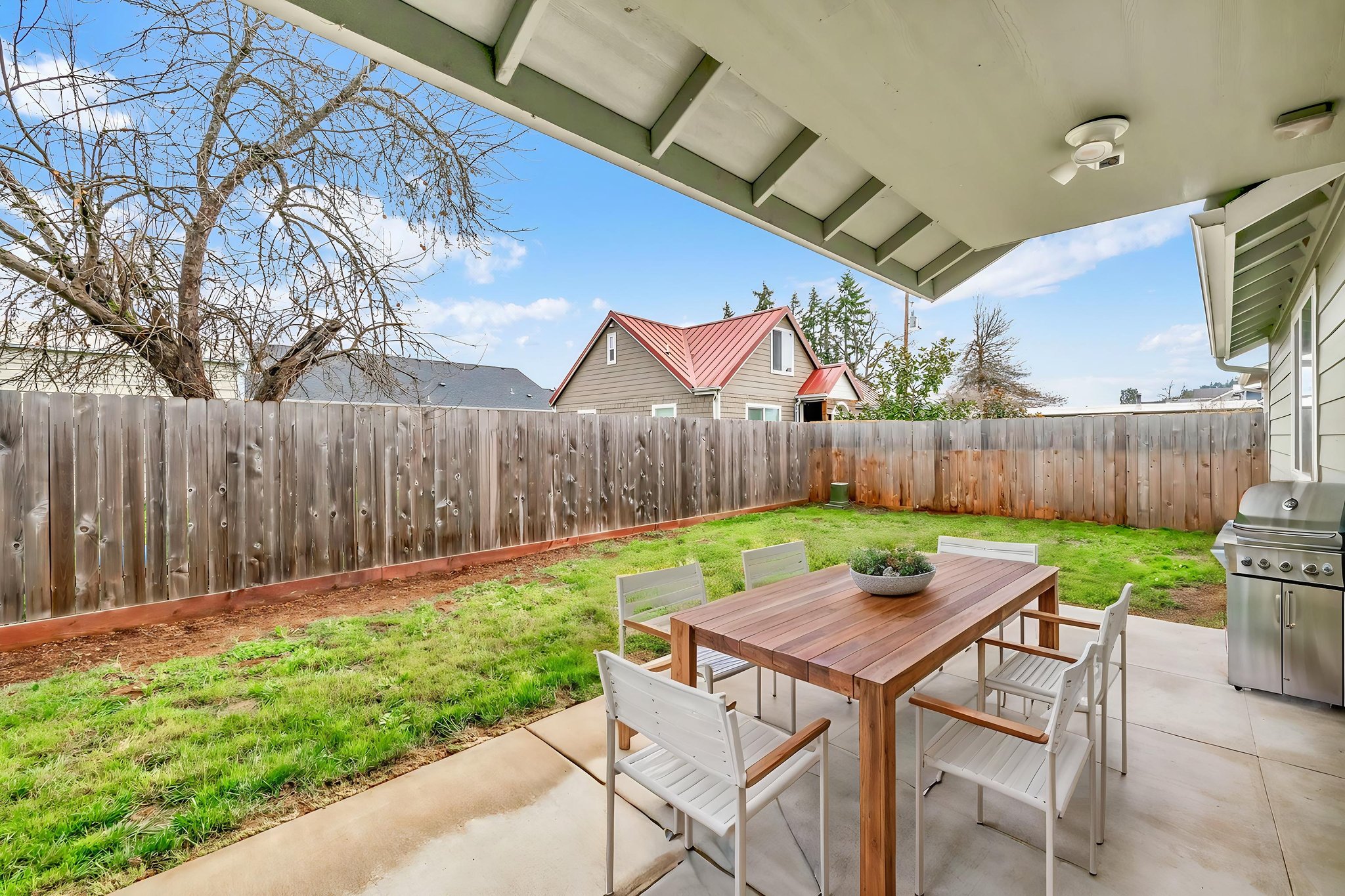 n-5th-39 virtually staged.jpeg