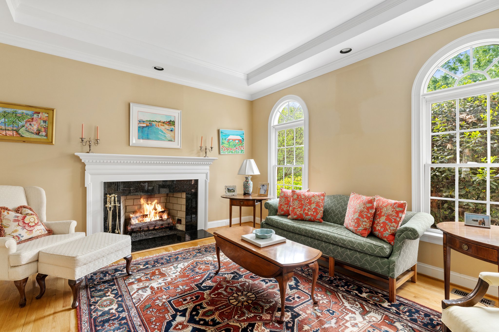 Detailed moulding work.