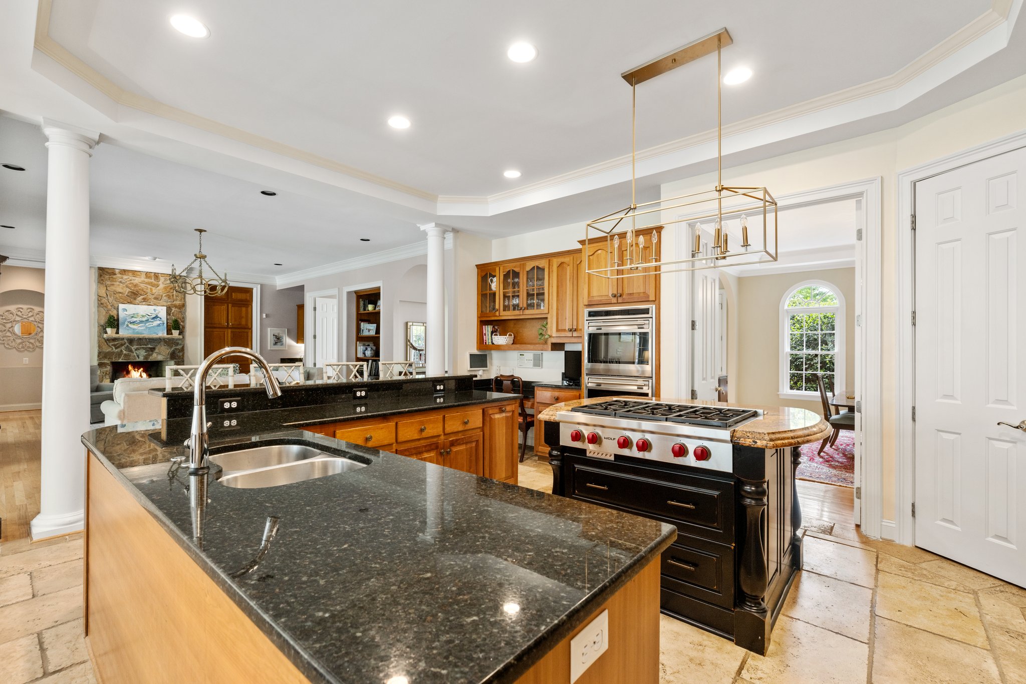 Massive peninsula and nice size island with columns.