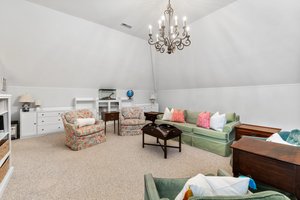 Tall sloped ceilings.