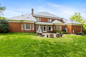 Plenty of space to install that pool you have always wanted.  Ask agent for pool plans.