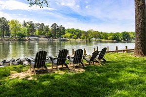 Enjoy the view with the Virginia Powerboat Association directly across the river.