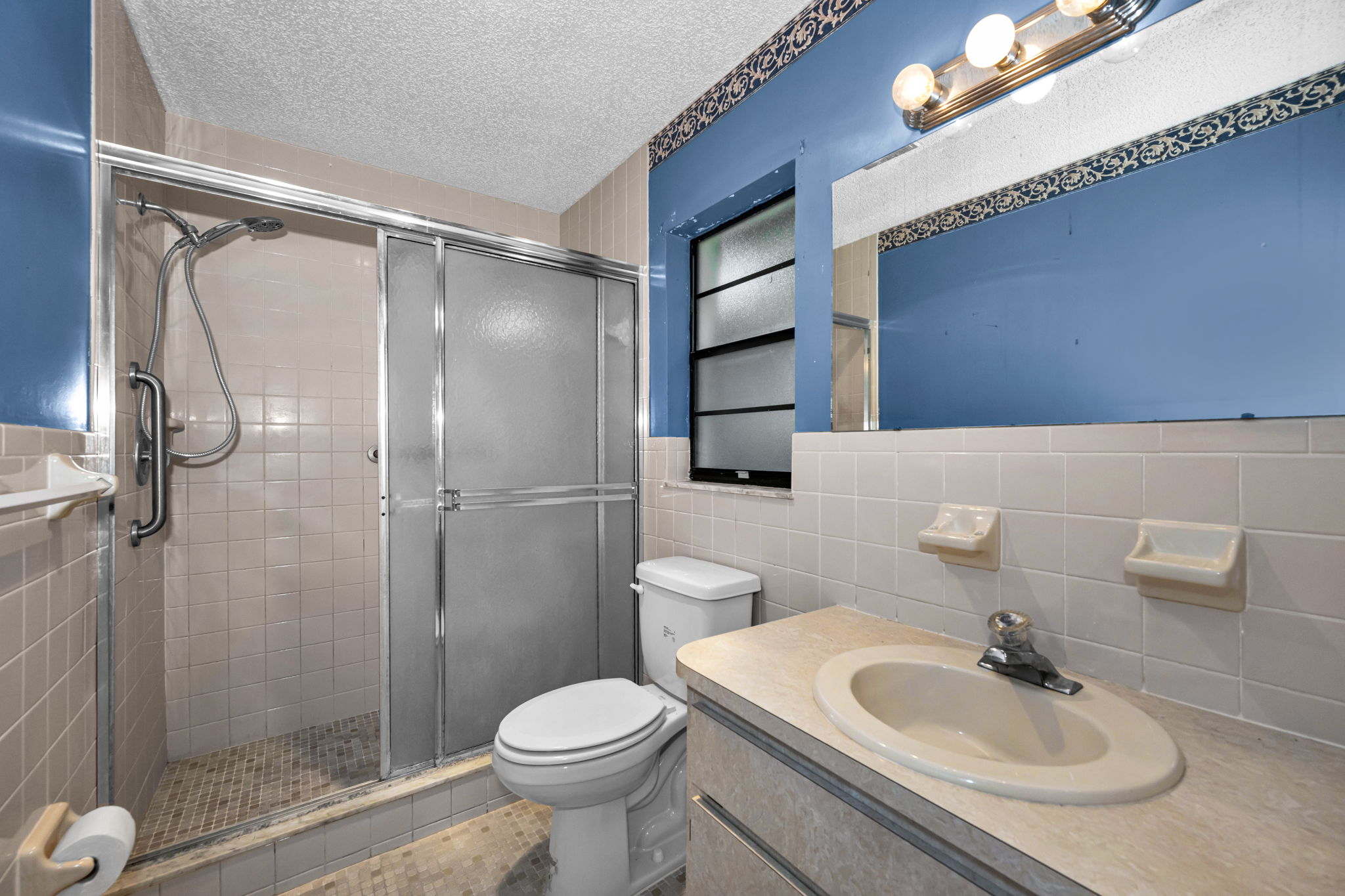 Primary Bathroom 1a