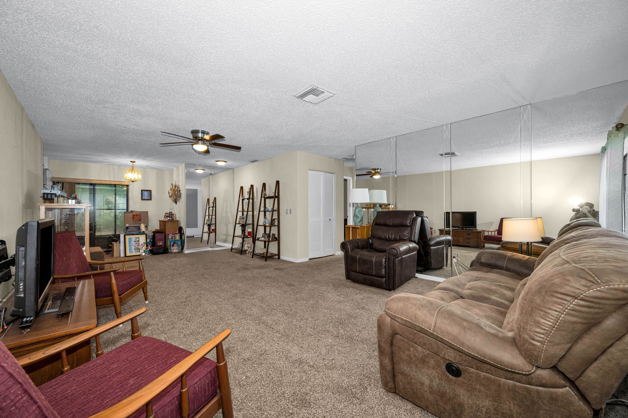 Living Room 3 SSR