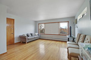2nd floor Living/Dining Room