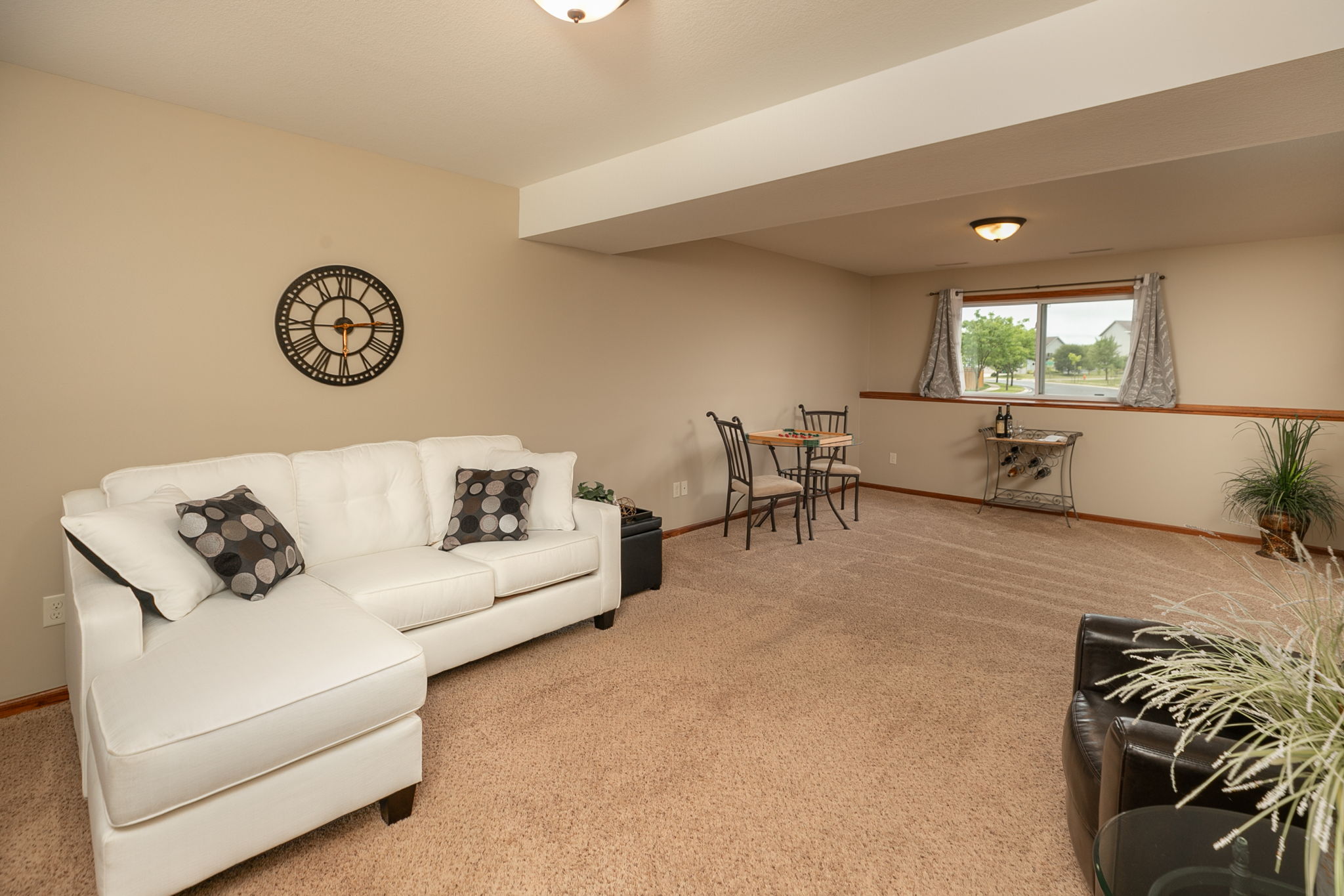 23-Family Room