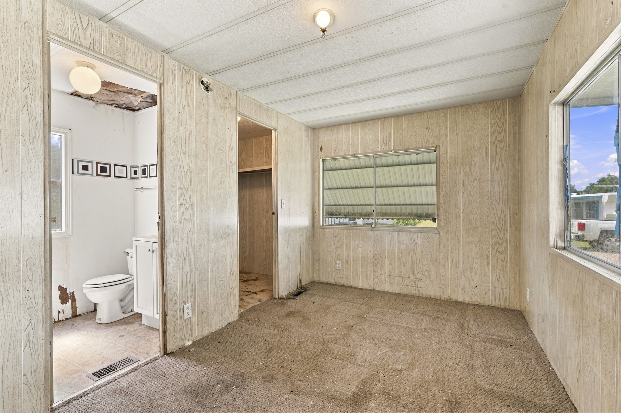 Interiors (17)