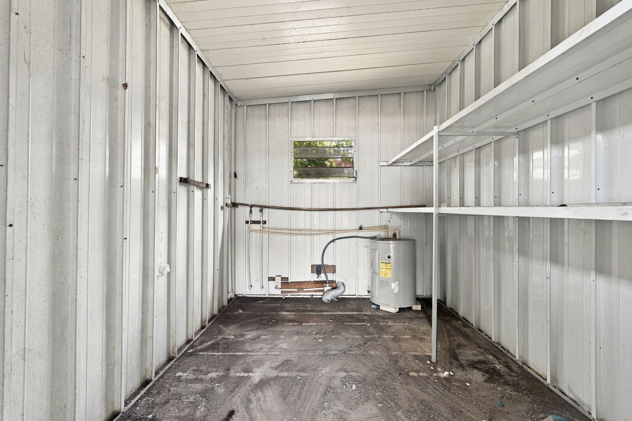 Interiors (25)
