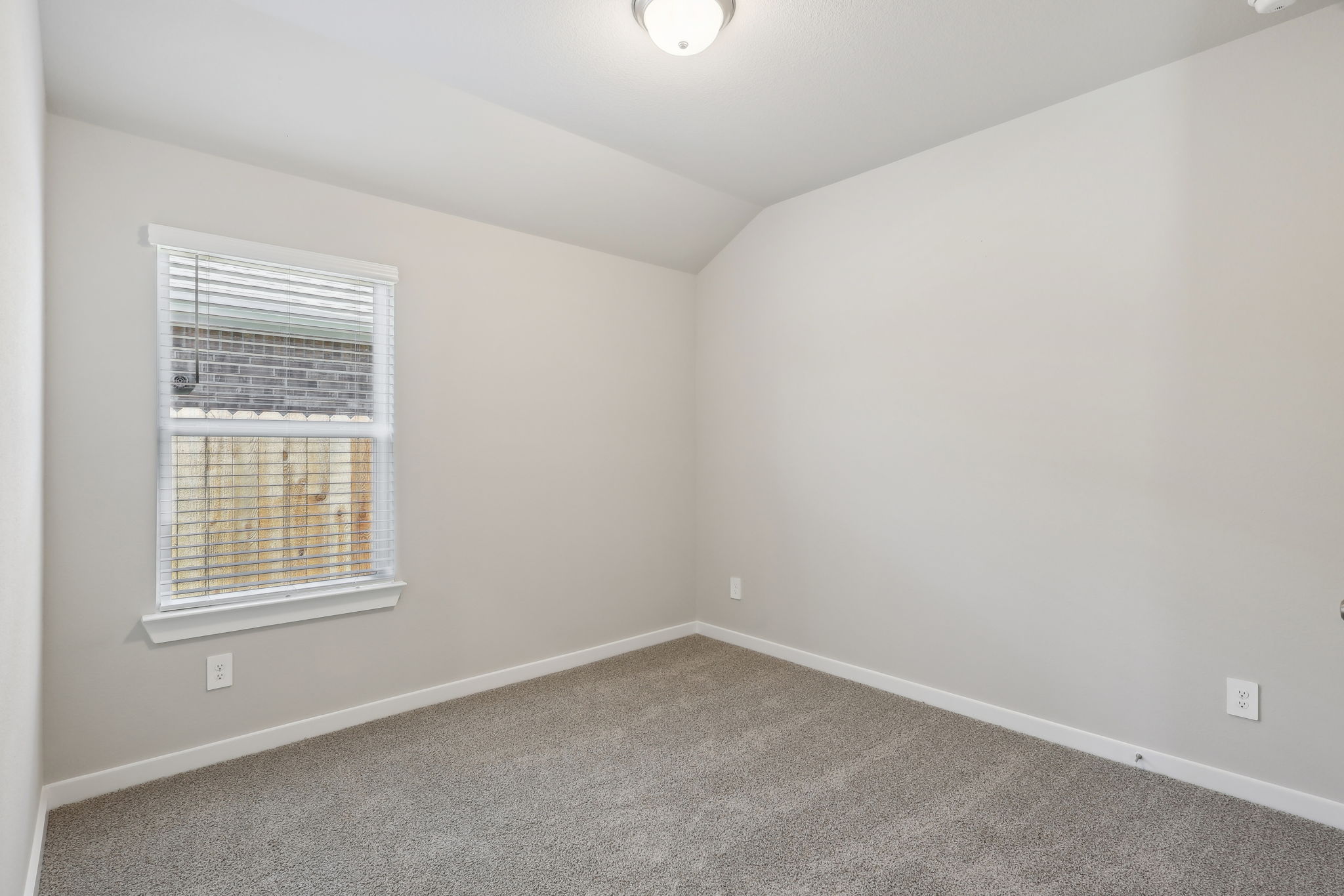 Houston - Wall Street Village - 6323 Brazos Trl Dr, Richmond, TX 77469 - 015