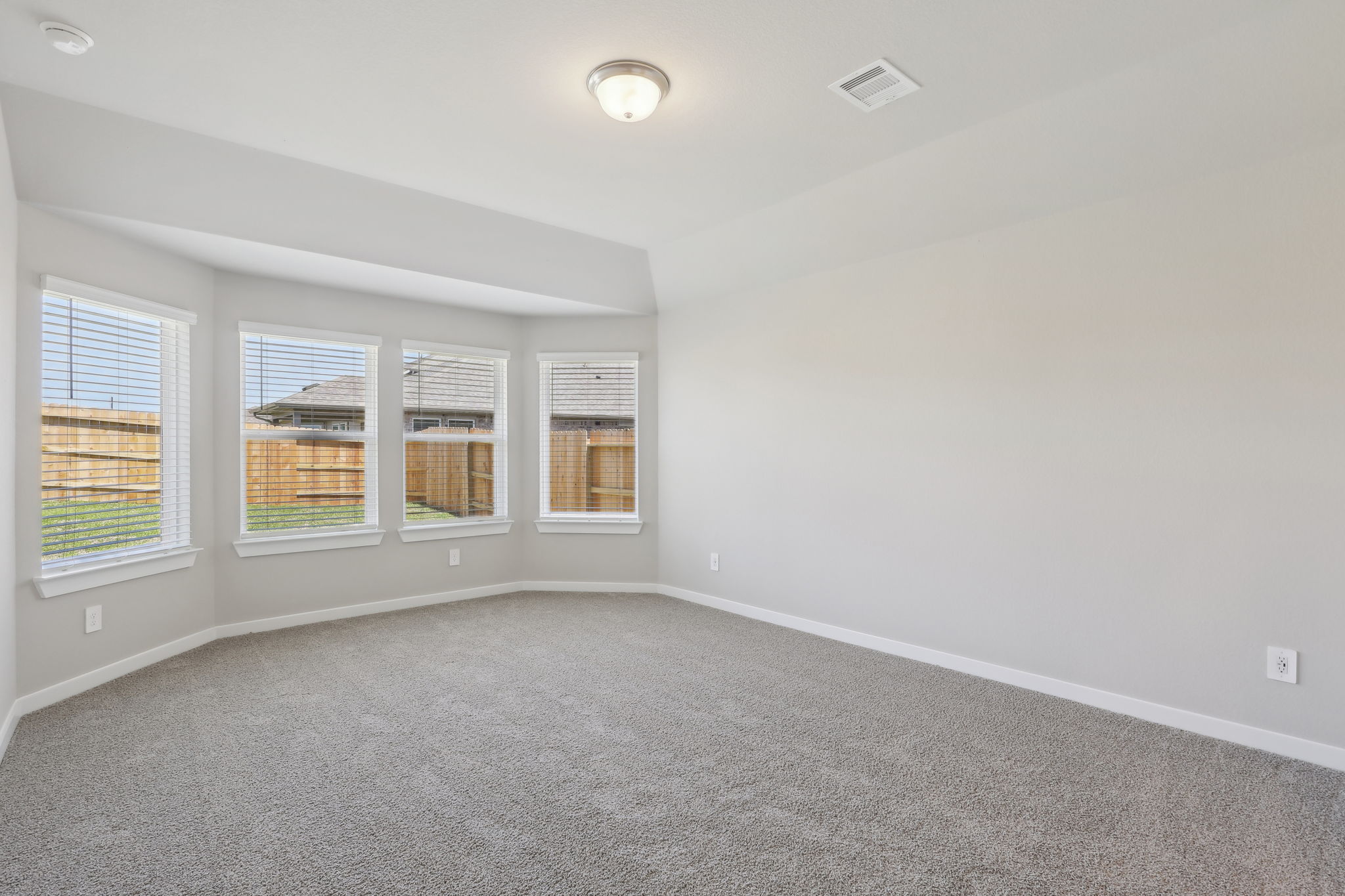 Houston - Wall Street Village - 6323 Brazos Trl Dr, Richmond, TX 77469 - 019