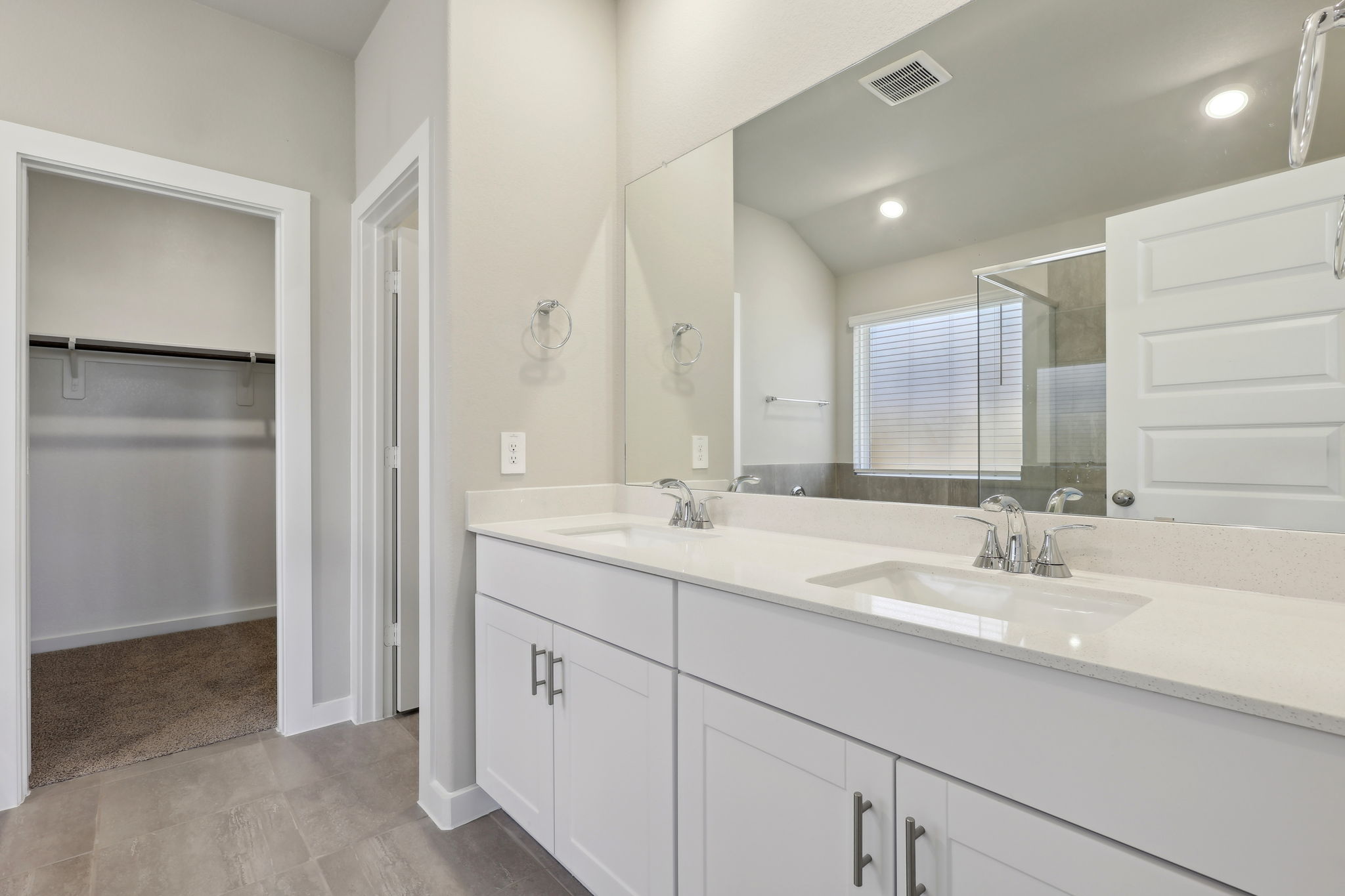 Houston - Wall Street Village - 6323 Brazos Trl Dr, Richmond, TX 77469 - 022