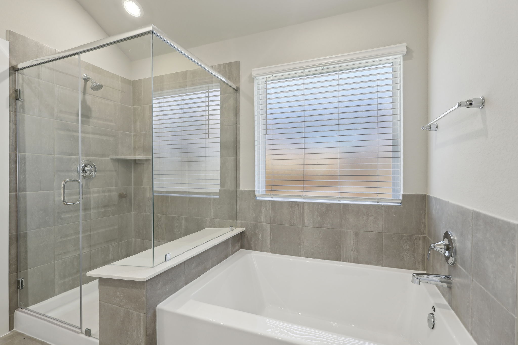 Houston - Wall Street Village - 6323 Brazos Trl Dr, Richmond, TX 77469 - 023