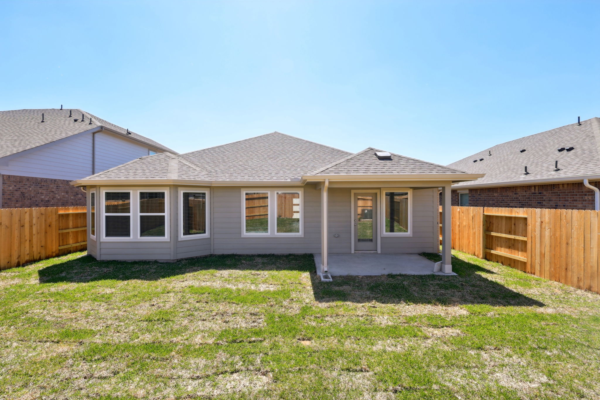Houston - Wall Street Village - 6323 Brazos Trl Dr, Richmond, TX 77469 - 025