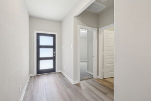 Houston - Wall Street Village - 6323 Brazos Trl Dr, Richmond, TX 77469 - 004